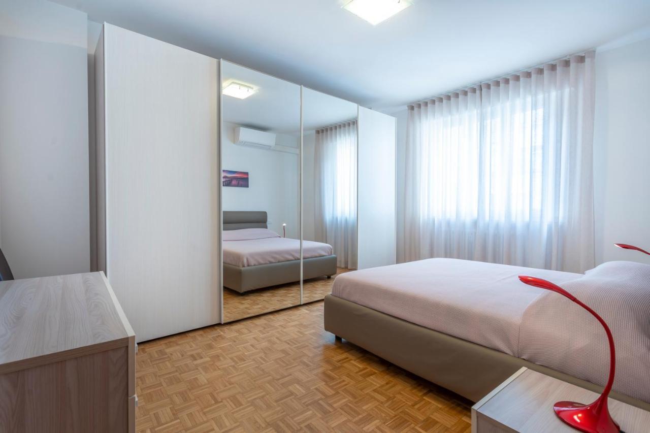 Udine Palazzo D'Aronco Modern Apartment Eksteriør bilde